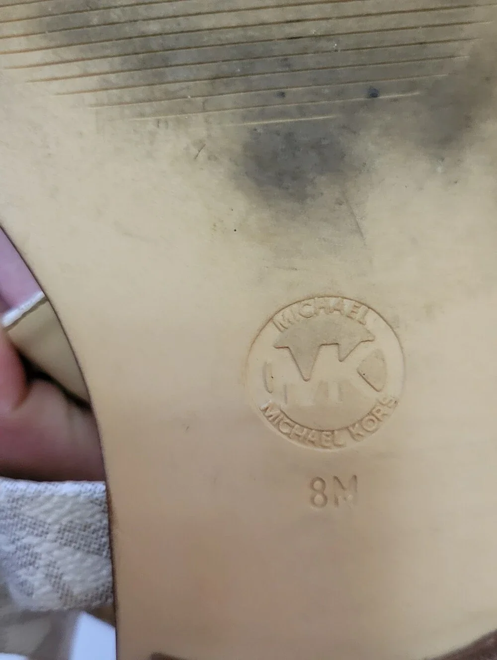 Michael Kors Plate Logo Thong Flat Sandal Vanilla Size 8 Preppy‎ Minimalist